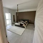 Latina Apartmanhotel
